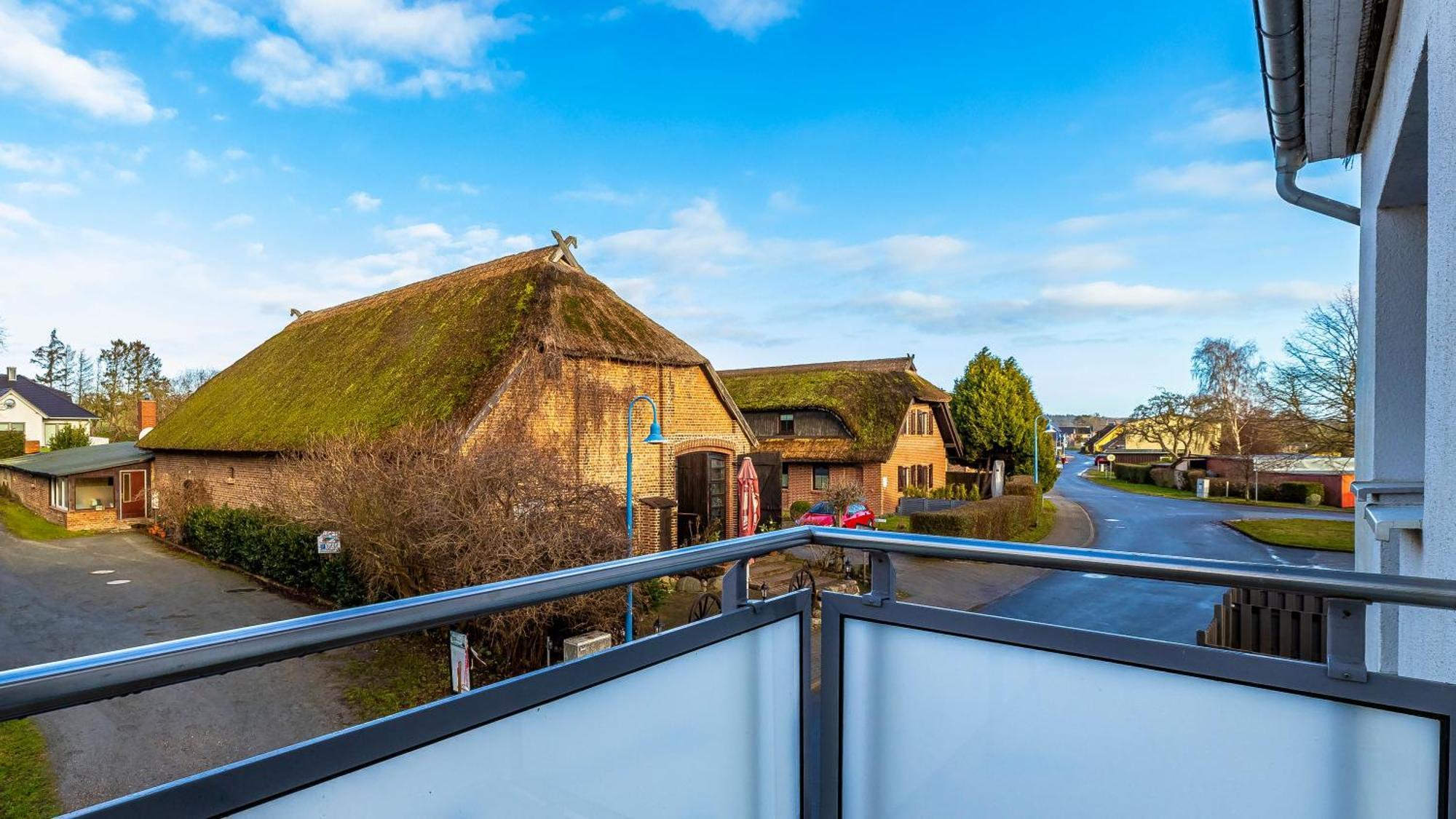 Haus Seeblick Mit 9 Wohnungen Alt Reddevitz Exterior foto