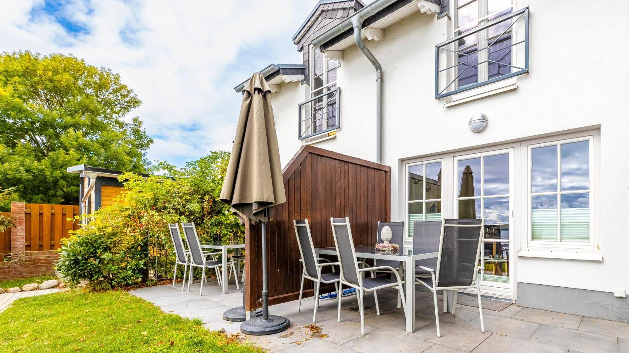 Haus Seeblick Mit 9 Wohnungen Alt Reddevitz Exterior foto